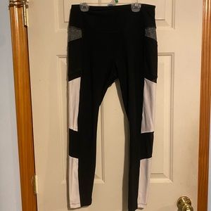 VOGO Athletica Black l Leggings with Gray and White Sides